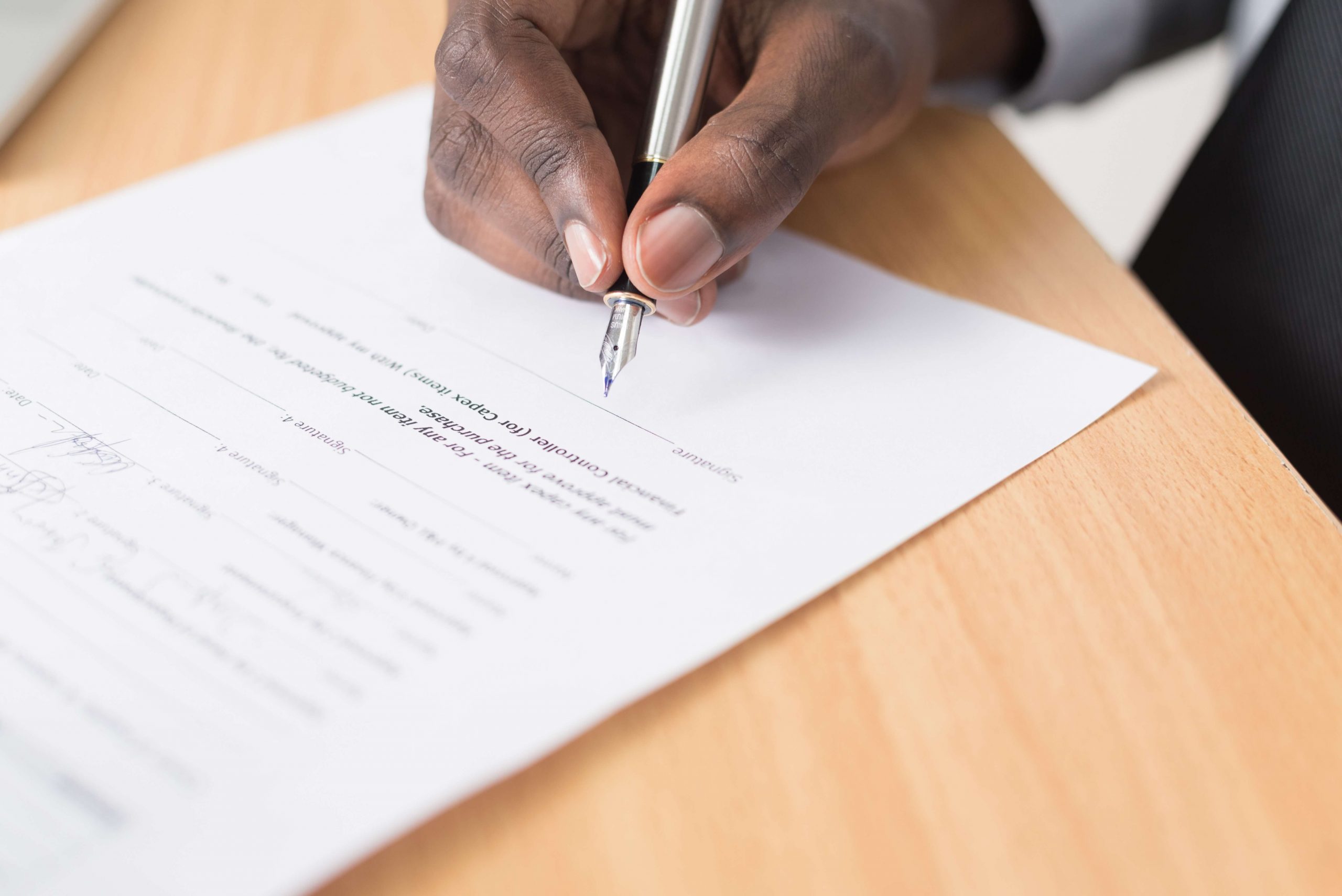 Conheça mais sobre a certidão plurilíngue