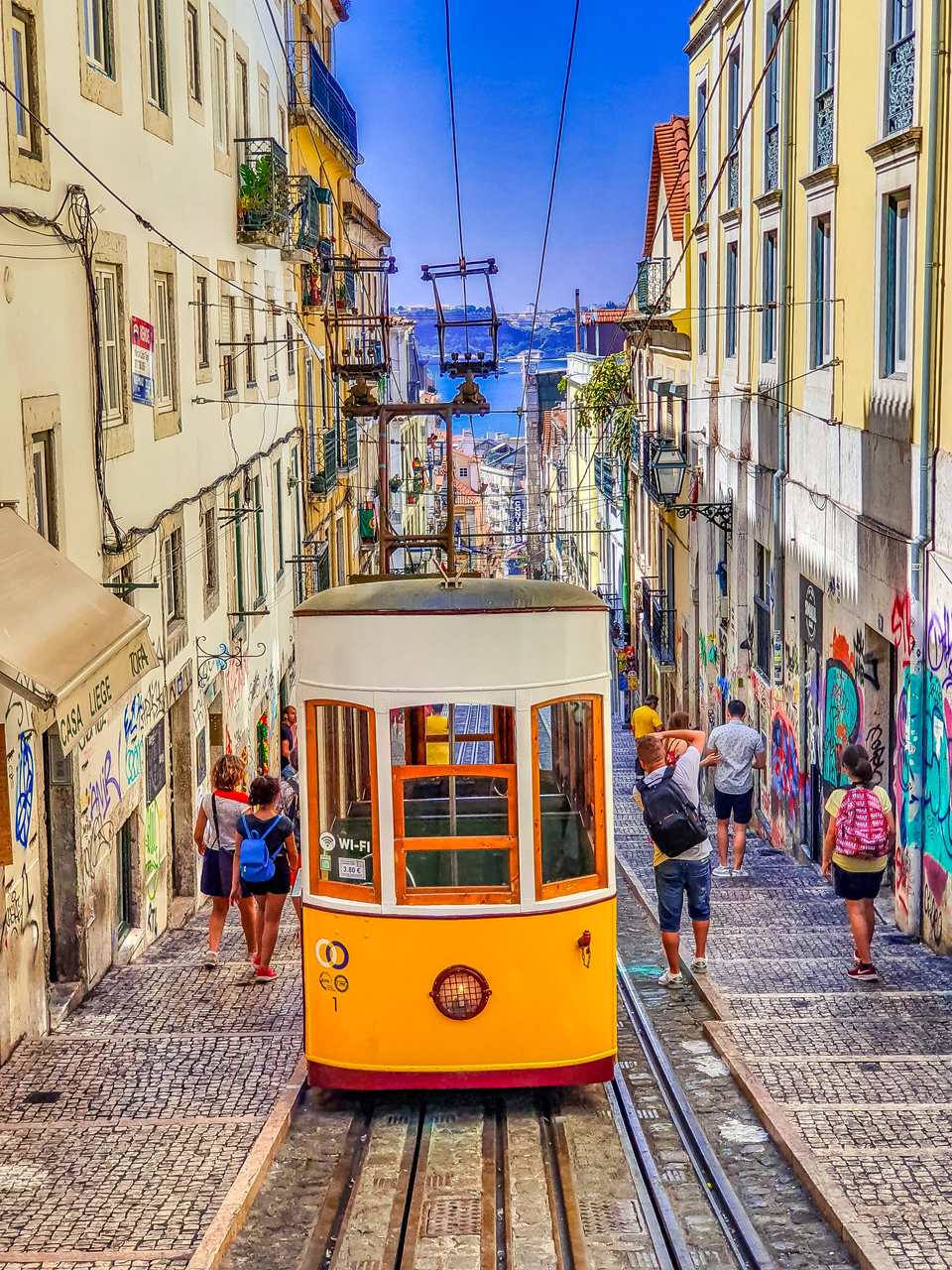 bondinho amarelo portugues