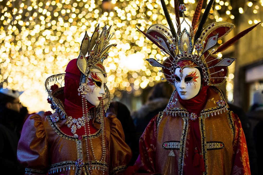 diferenças entre o carnaval no brasil e na itália